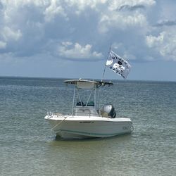 2003 Robalo R200