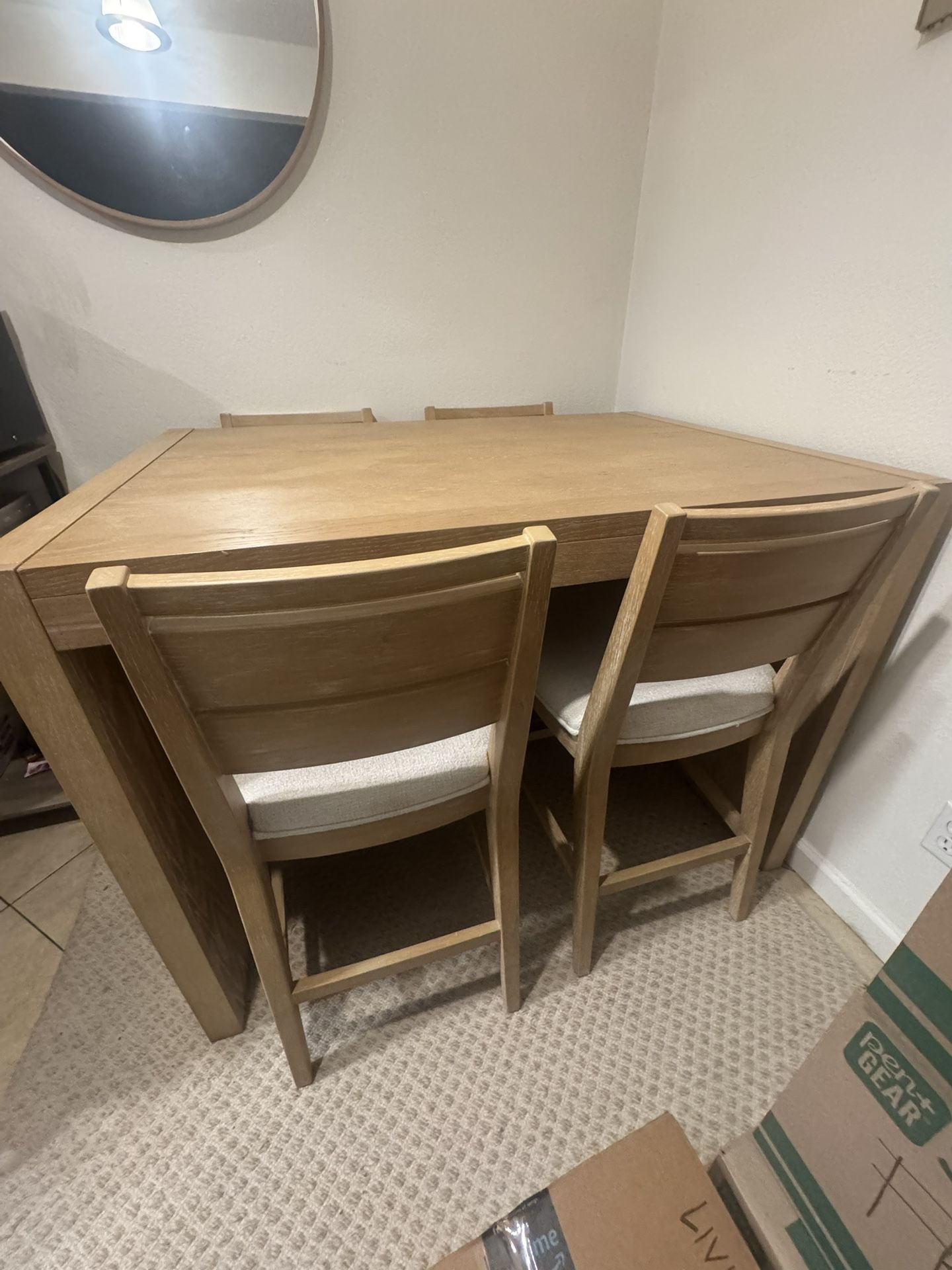 Dinning Table with Chairs 