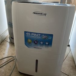 Like new SOLEUSair 45  Pint Dehumidifier 
