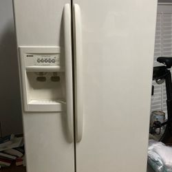 Fridge - Side By Side - Kenmore 