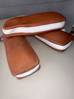 Ice cream sandwich squishy