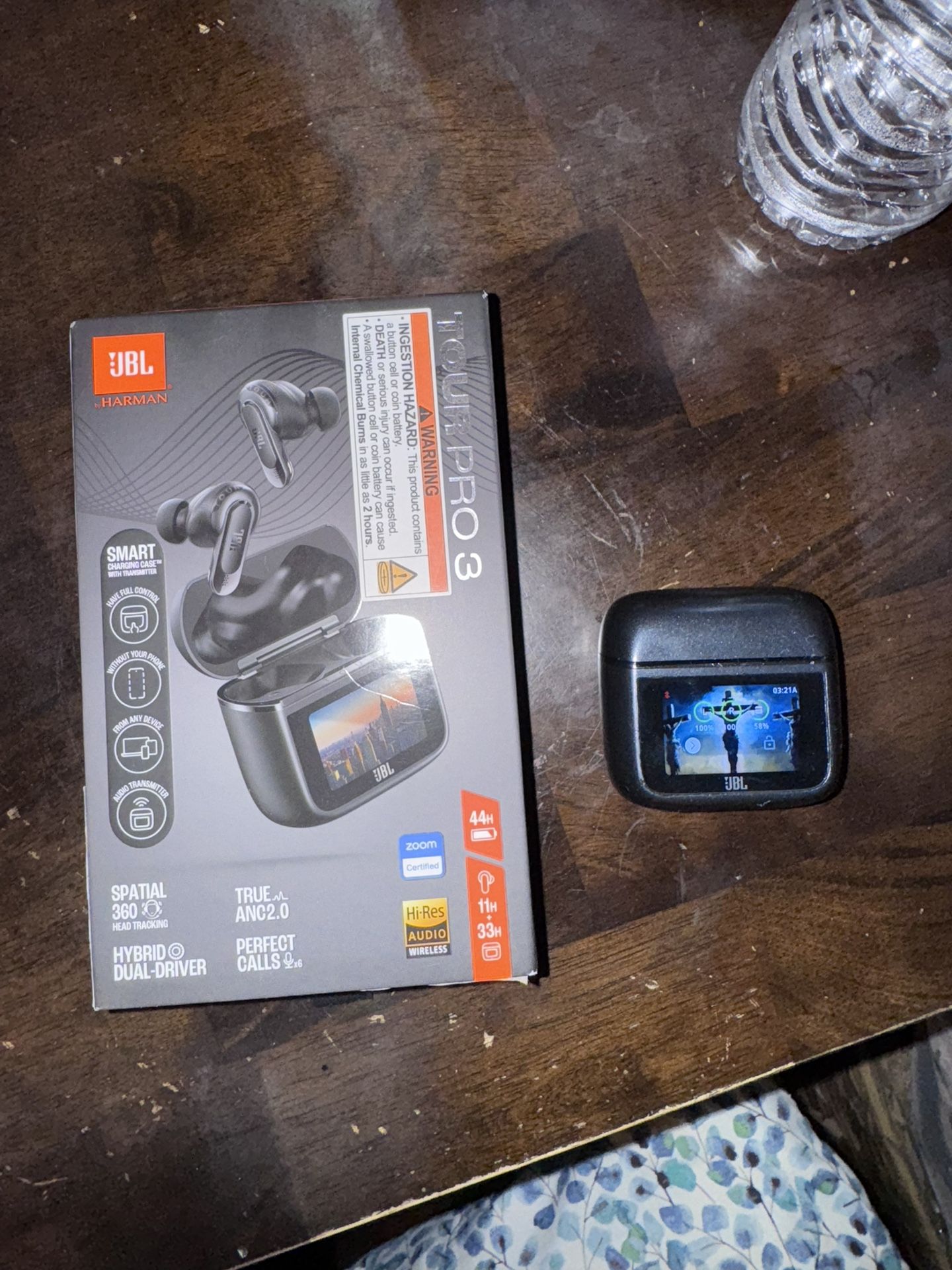 JBL Tour Pro 3