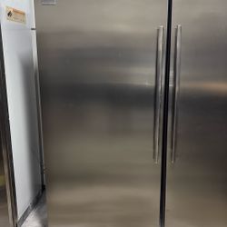 Frigidaire Upright Freezer 