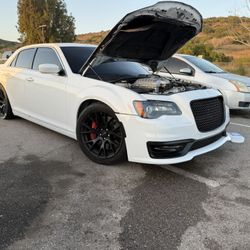 Chrysler 300 SRT