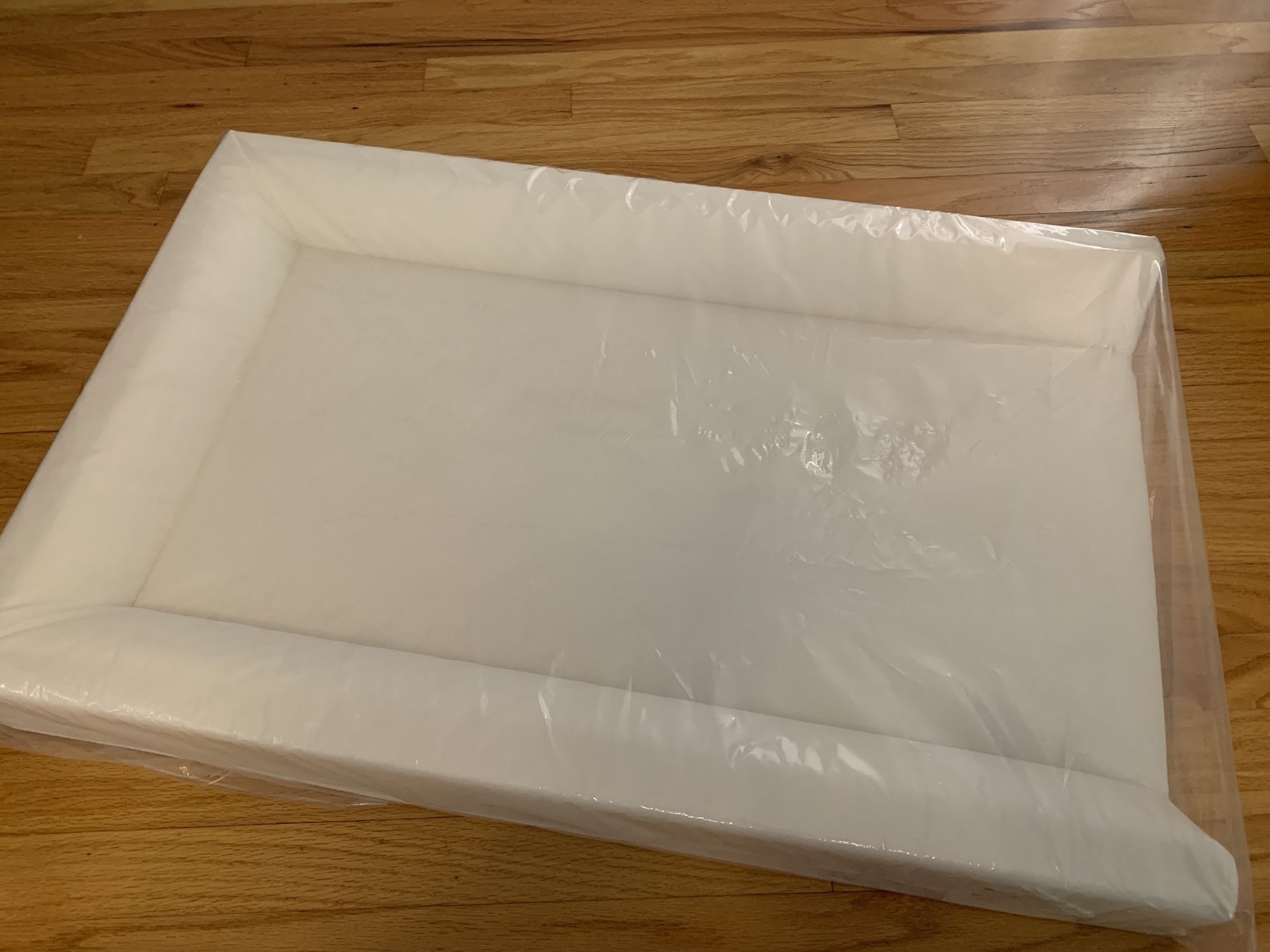 Ikea Changing Pad VÄDRA, 18 7/8x29 1/8 "