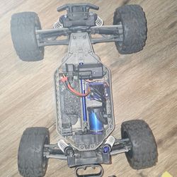Traxxas Rustler 4×4