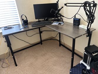 L-Shaped Desk with Metal Frame