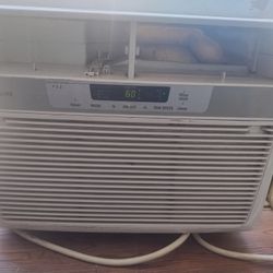 12k BTU AC Unit 