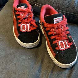 Girls Suede Puma Shoes Sz 12