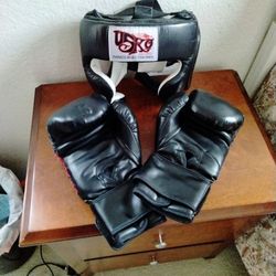 Boxing Gloves With Head Protection.