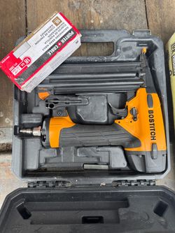 Bostitch nail gun with nails