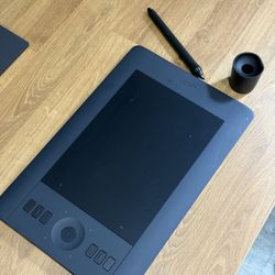 Wacom Intuos Tablet With Pen