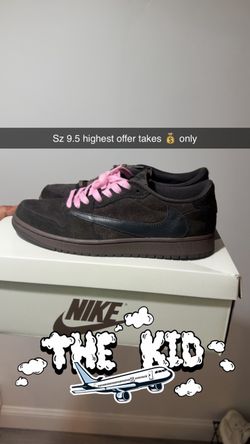 Velvet brown Travis Scott’s