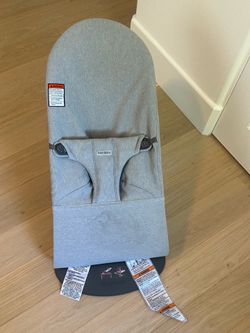 Baby bjorn bouncer