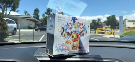 Prismatic evolutions etb