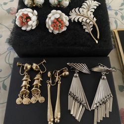 Vintage Jewelry —10 Pieces