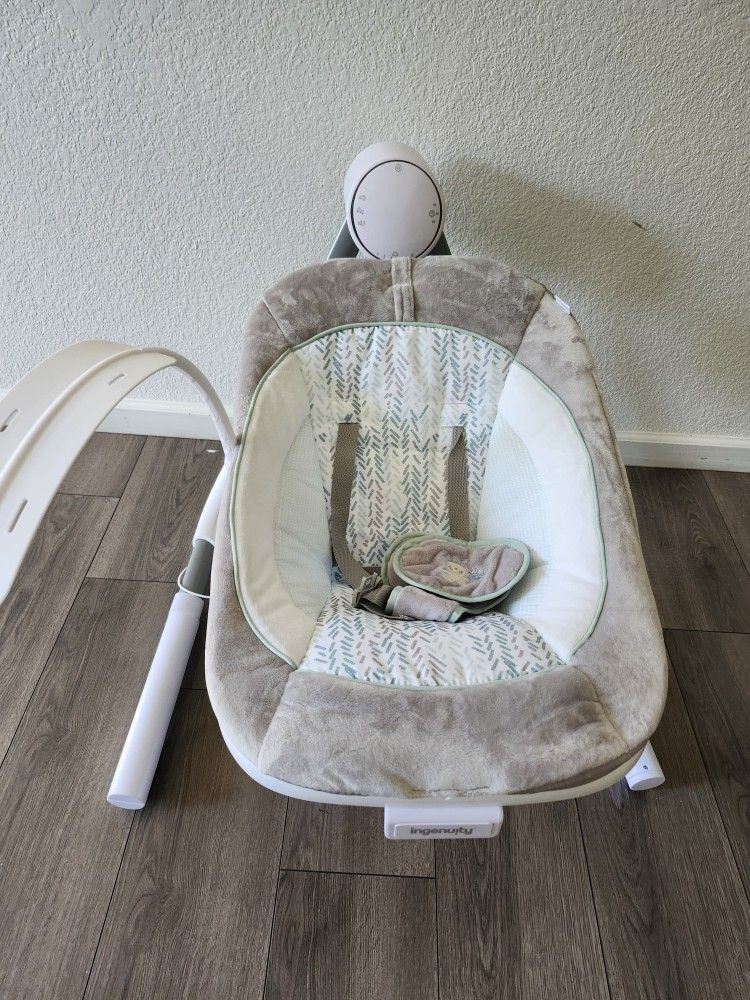 Baby swing good condition
