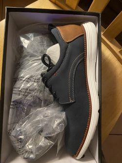 New Size 9.5 Male Oxford Business Casual Shoe