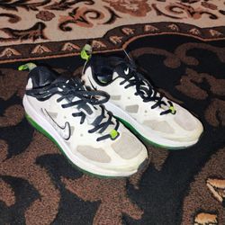 Nike Kids Shoes Size 3.5Y