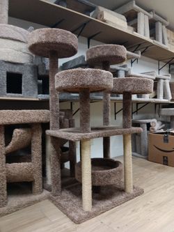 Cat Tower With 4 Towers