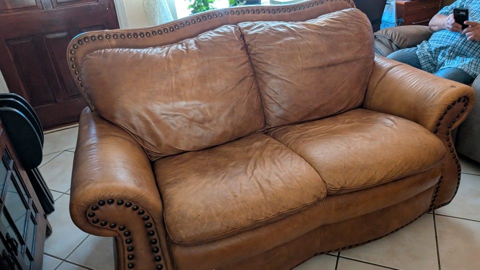 FREE (GRATIS) SOFAS DE PIEL