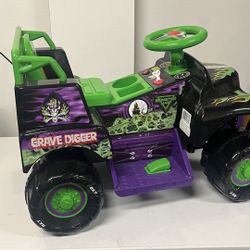 Monster Truck Grave Digger 6V Power Wheel