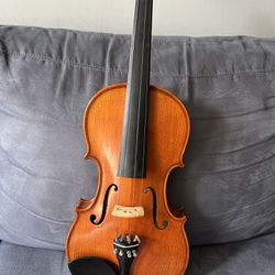 Violin (NEEDS RESTRUNG)