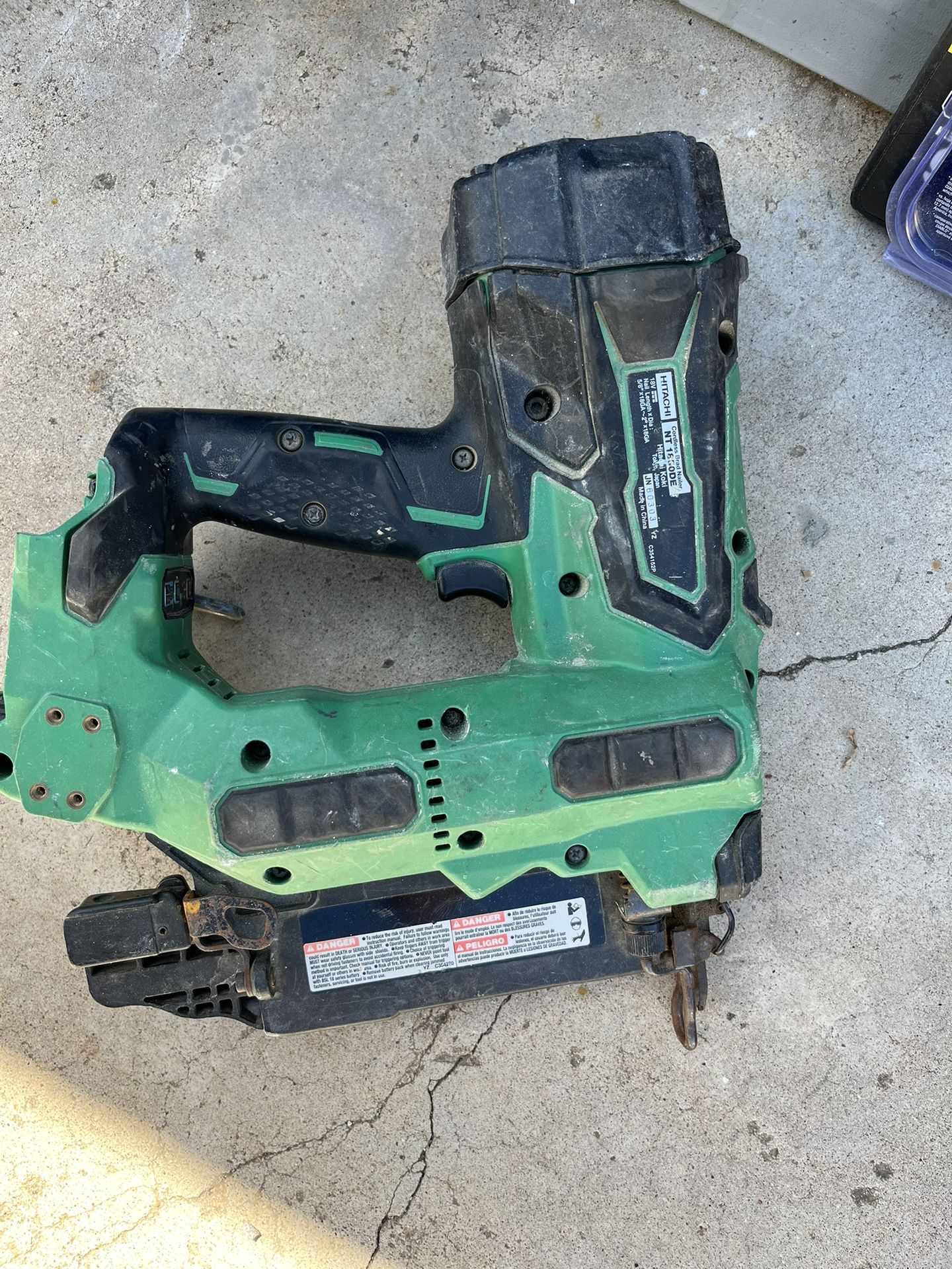 Hitachi Metabo Brand Nailer 18 Gauge Charger And Battery Including