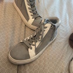 Shoes Size 8