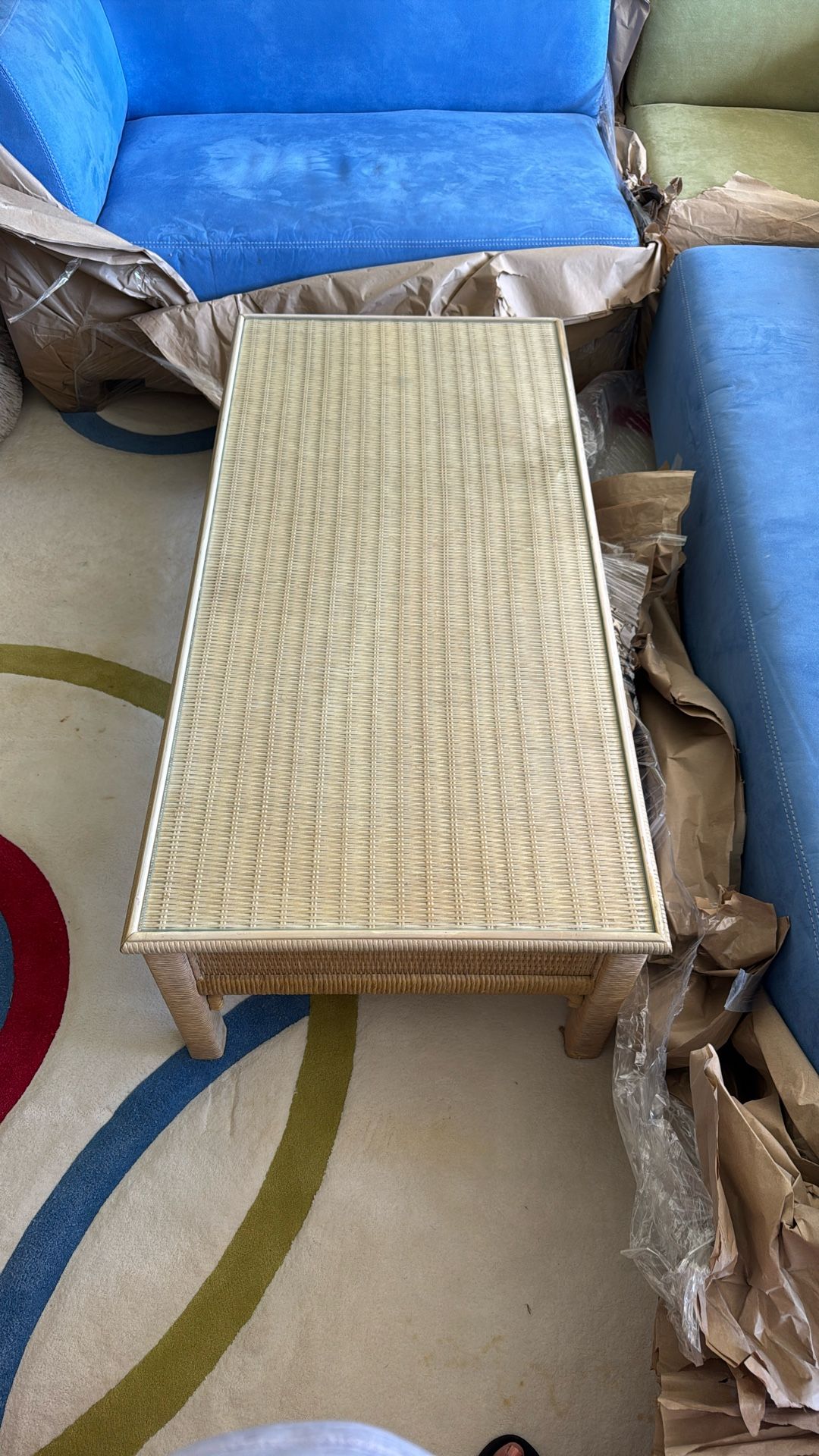 Broyhill solid wood and rattan with glass top - set of 2 coffee table and end table