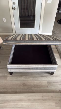 Free Ottoman