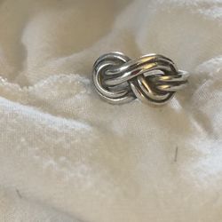 James Avery RETIRED True loves Knot Ring Size 6
