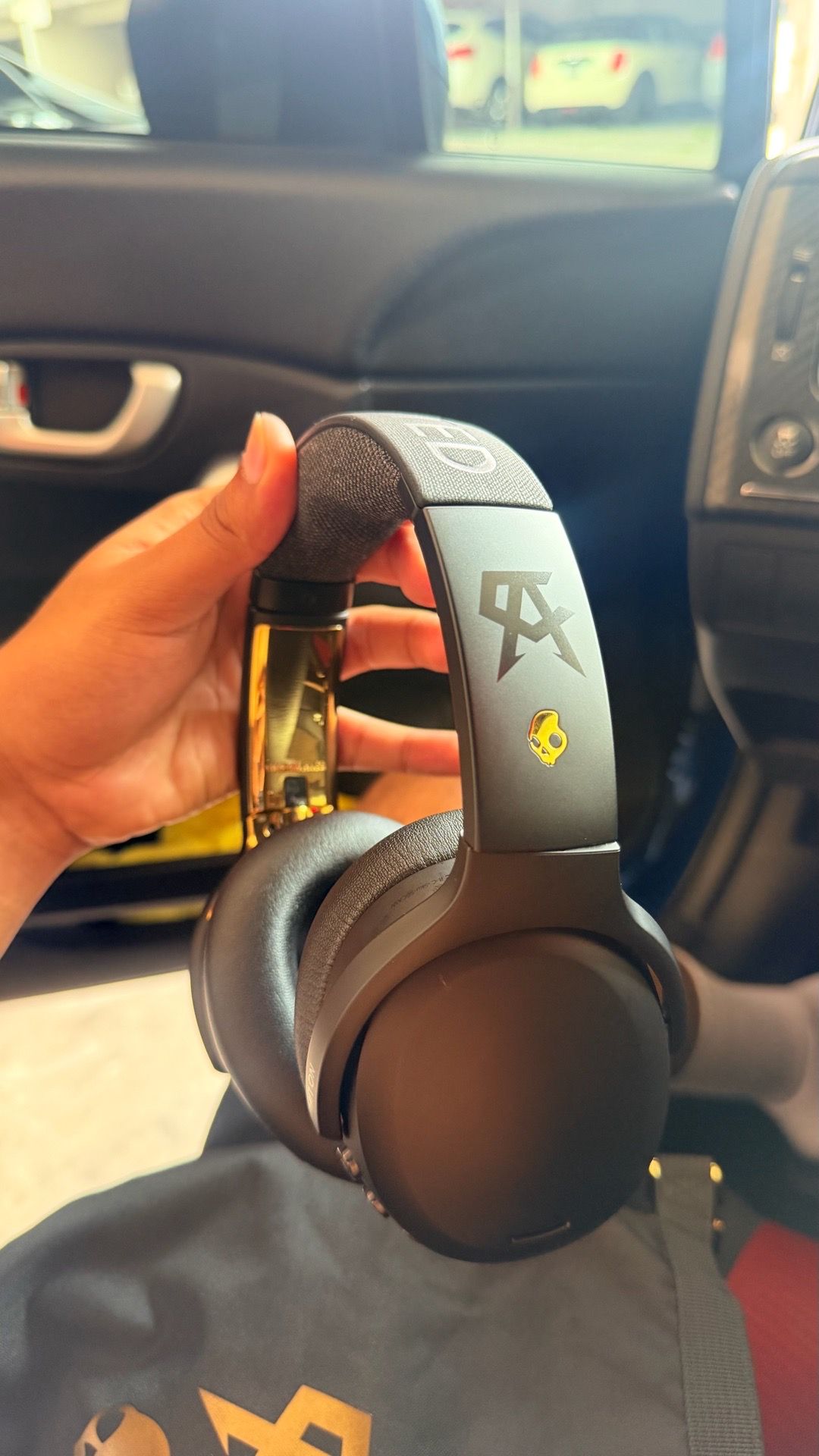 skullcandy crusher anc 2 X canelo alvarez
