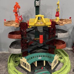 Thomas & Friends Multi-Level Track Set Trains & Cranes Super Tower 