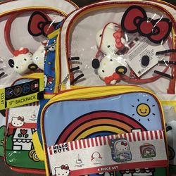 Hello Kitty backpacks 🎒 