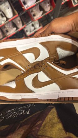 Women’s Nike dunk low size 7