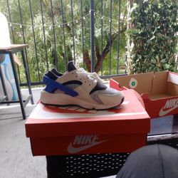 Nike Air Huaraches PRM
