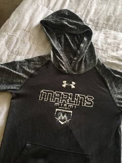 Underarmour size M boy long sleeve hoodie
