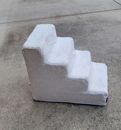 Pet steps