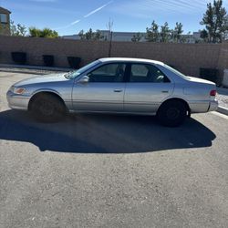 2000 Toyota Camry