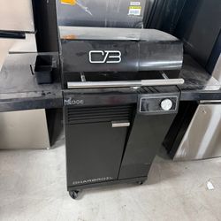 🔥💥 FRIDAY $35 SPECIALS / ESPECIALES DE VIERNES $35 💥🔥  🎉 Get ready Yuma! ¡Prepárate Yuma! 👉 Everything in the bins ONLY $35 cada artículo! 😍  