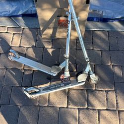 2-razor Scooters