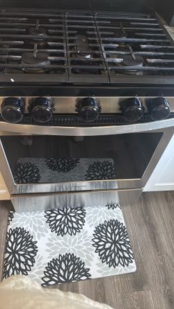 Safety knobs for oven