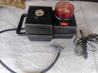 Cigarette Lighter Air Pump with Gage