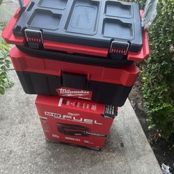 Milwuakee Vacumm M18