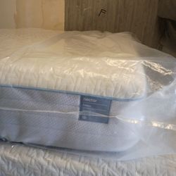 🎉🎊🎉🎊 $349 Full Nectar Classic Hybrid 12 Inch Height Mattress $349 🎉🎊🎉🎊
