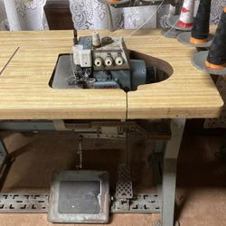 Overlock Sewing Machine 