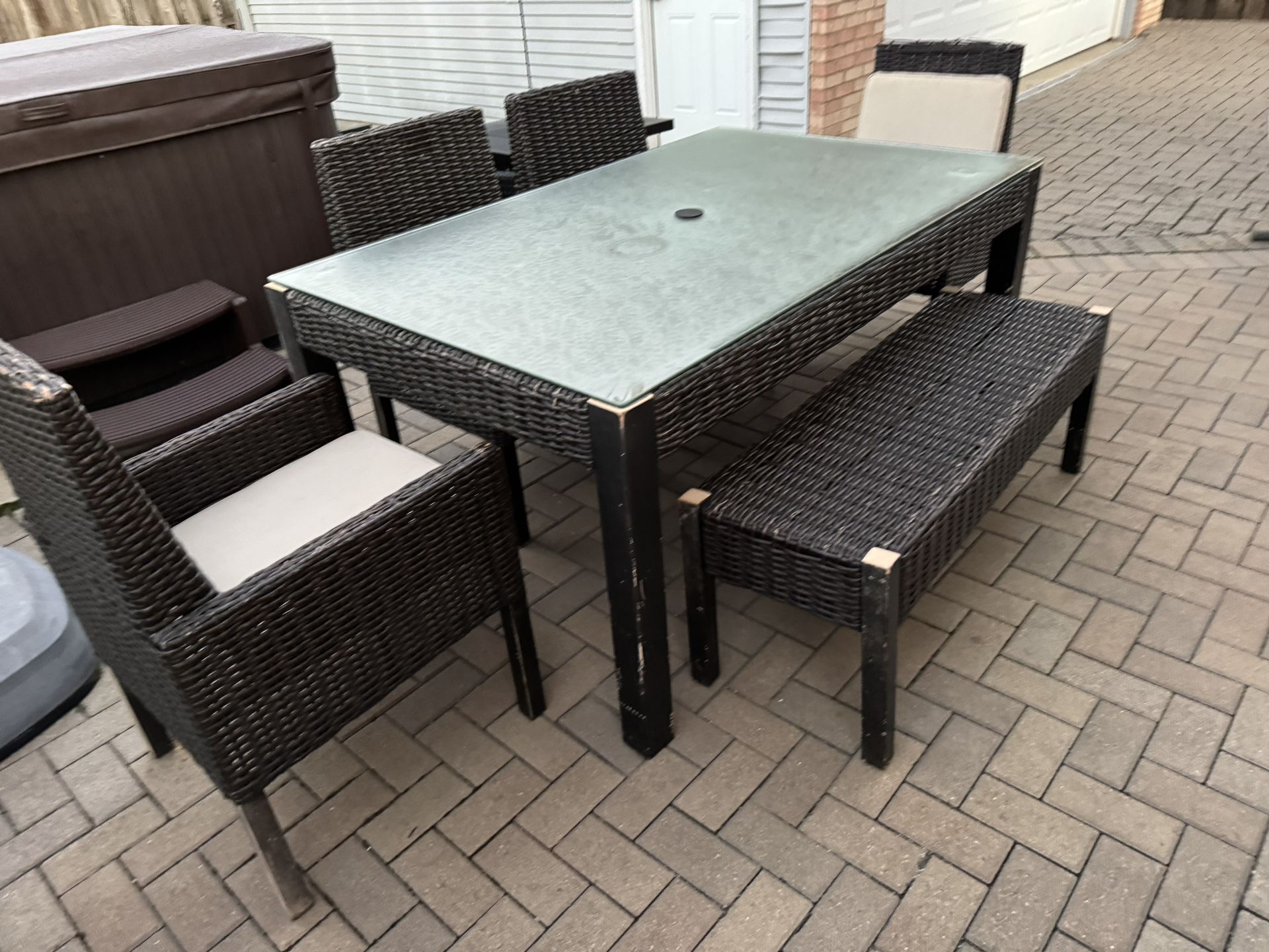 Patio Table With 4 Chairs And Bunch