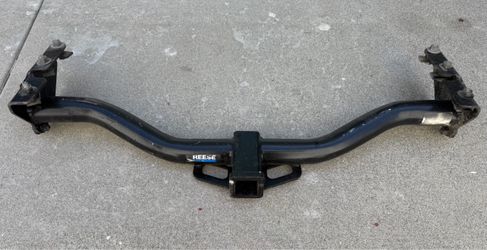 Reese Rear Mounted Tow Towing Hitch 2” Receiver