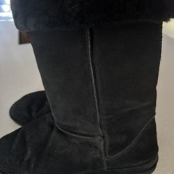 Black BearPaw Uh Boots
